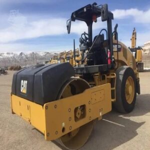 453 (7) CAT road roller